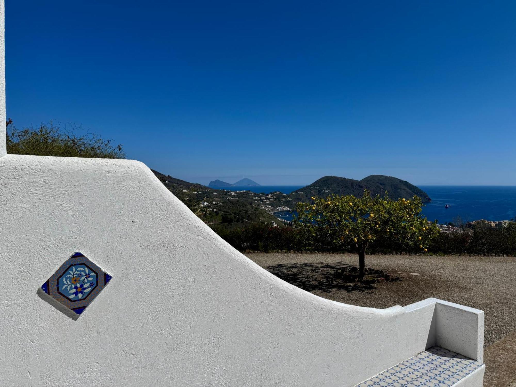 Villa 'A Pisa Lipari  Extérieur photo