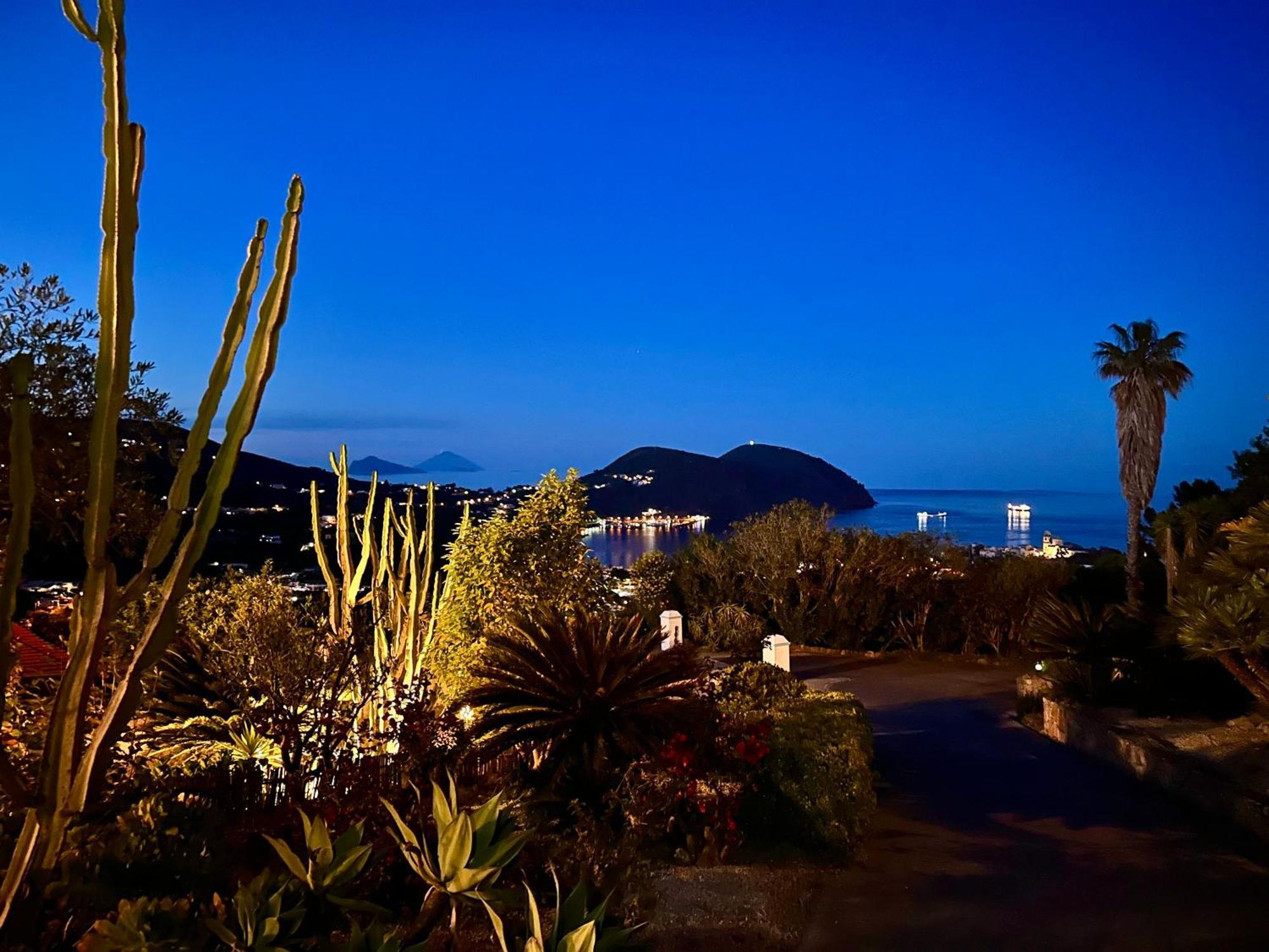 Villa 'A Pisa Lipari  Extérieur photo